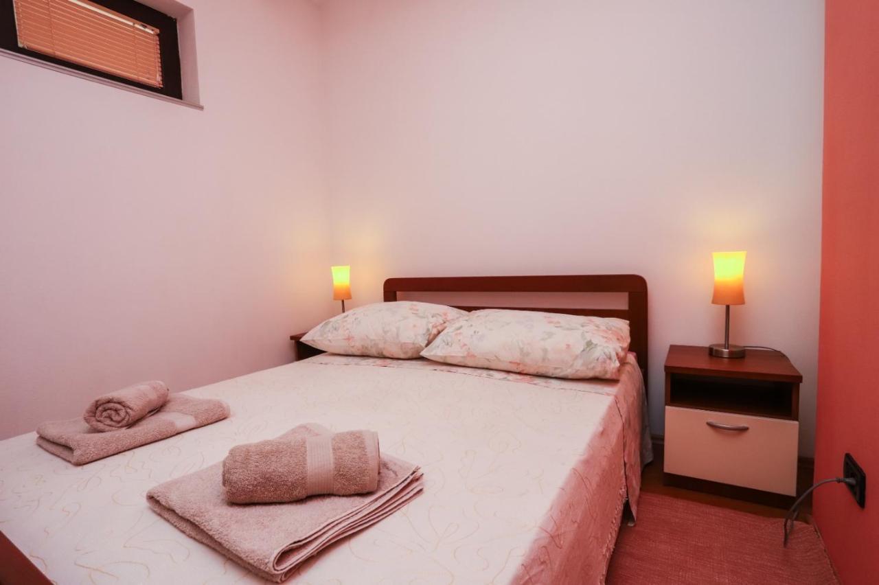 Apartment Nina With Private Pool Нова-Вас Экстерьер фото